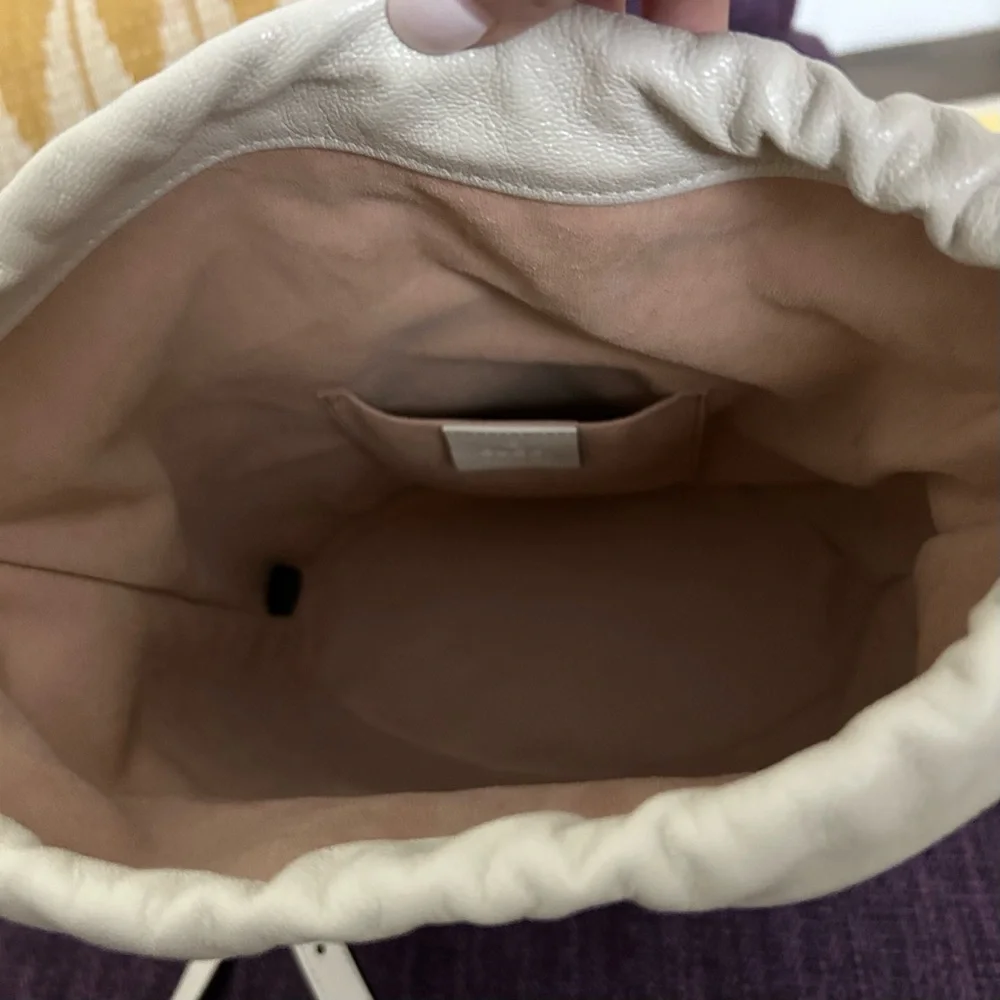 GUCCI Calfskin Horsebit 1955
Drawstring Bucket Bag - Picture 8 of 11